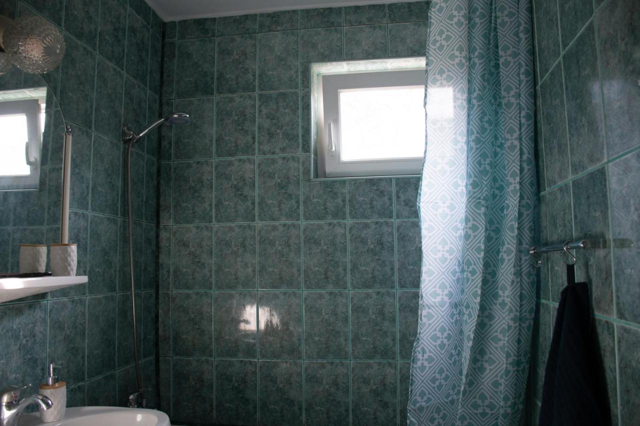 Family-Friendly Apartment Oradea Exterior photo